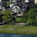 Gaestehaus & Weingut Cluesserath-weiler 4* Триттенхайм