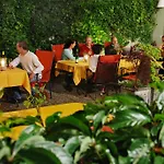 Gaestehaus & Weingut Cluesserath-weiler