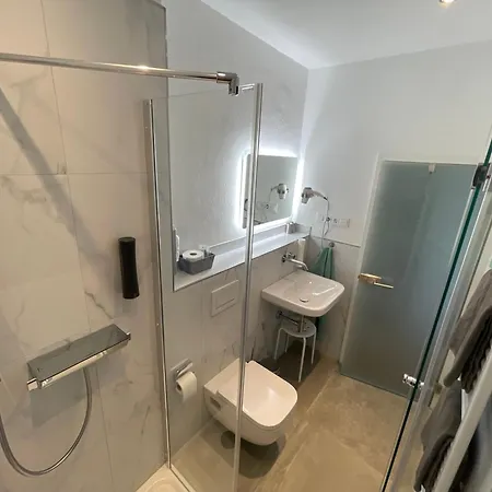 Casa de hóspedes Gaestehaus & Weingut Cluesserath-weiler 4*