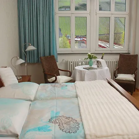 Casa de hóspedes Gaestehaus & Weingut Cluesserath-weiler