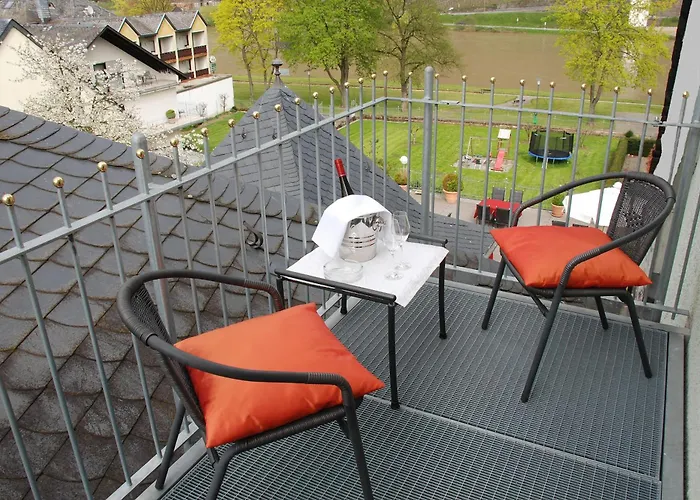 Gaestehaus & Weingut Cluesserath-weiler 4* Trittenheim