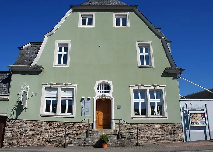 Gaestehaus & Weingut Cluesserath-weiler