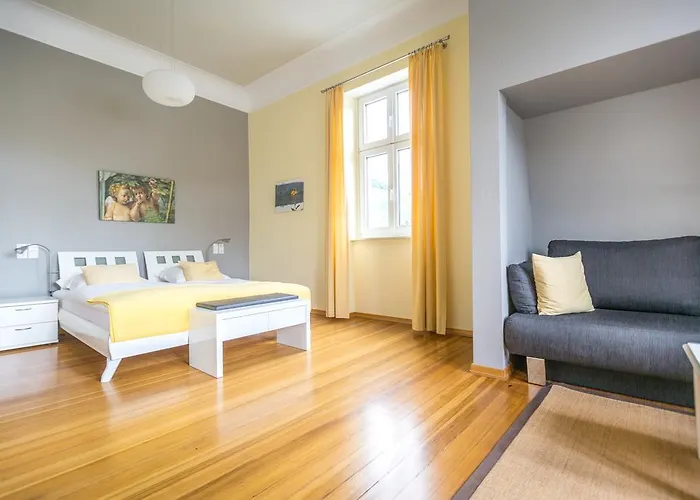 Gaestehaus & Weingut Cluesserath-weiler Casa de hóspedes 4*