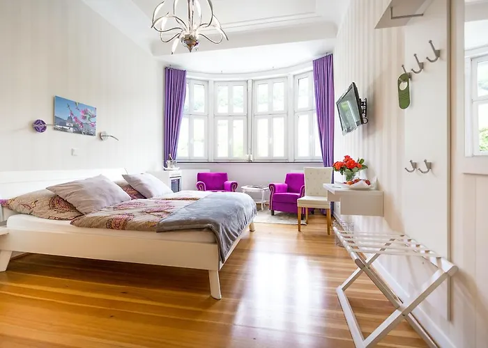 Penzion Gaestehaus & Weingut Cluesserath-weiler